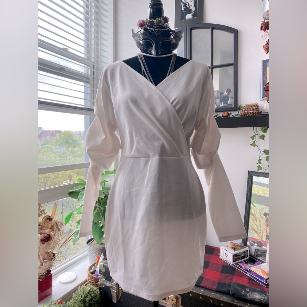 Unbranded Cross Wrap Puff Sleeve Stretch Mini Dress - white